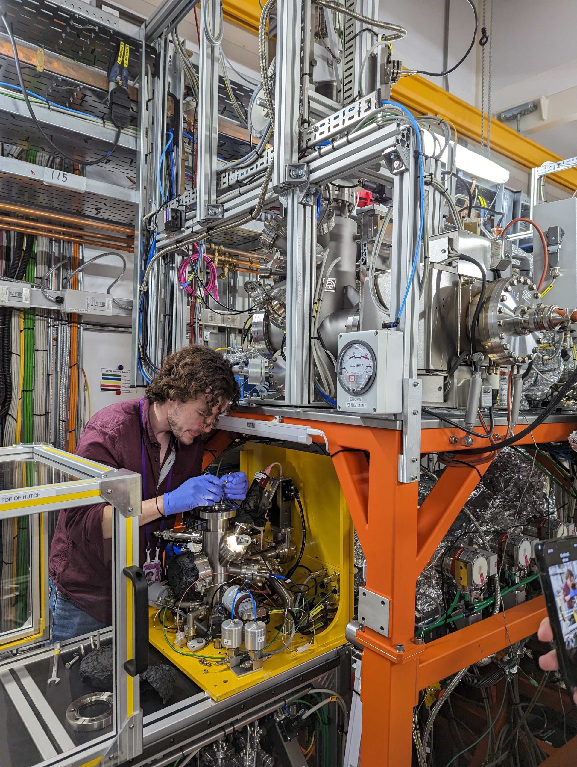 Operando Experiments Image Powering the Future: Dr Huw Shiel on improving battery life and energy ...