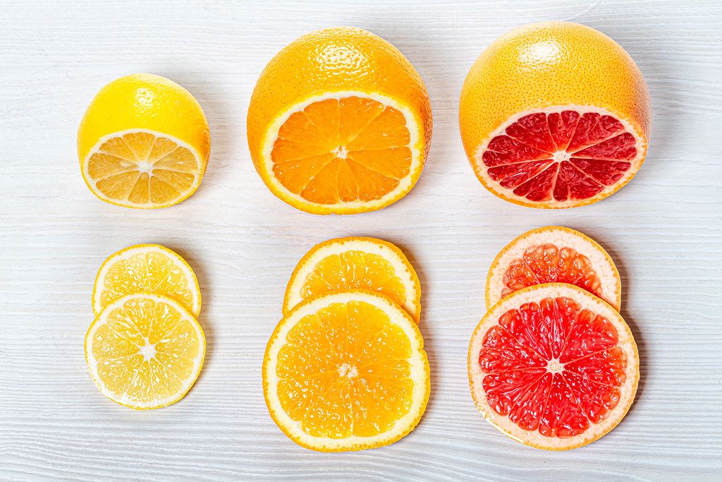 From left to right: lemon, orange and grapefruit slices.