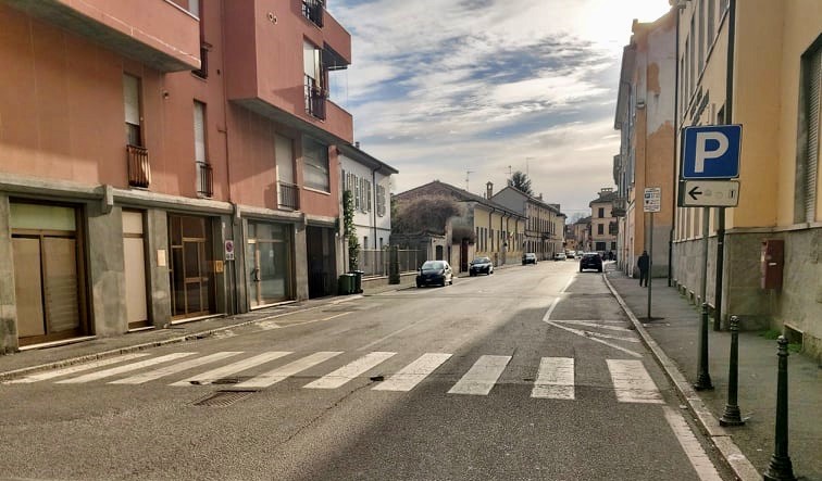 Usually busy street in Codogno deserted, 28 Feb 2020