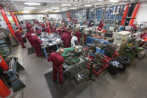 Students in a mechanical engineering workshop